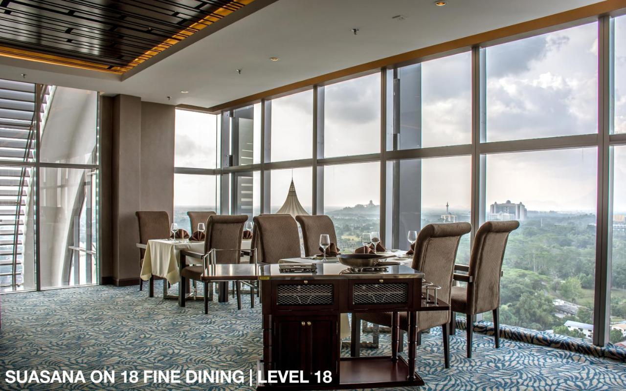 Astana Wing - Riverside Majestic Hotel Kuching Exterior photo